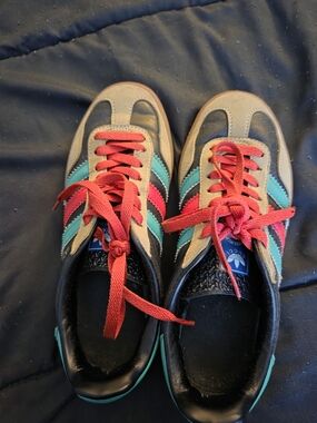 Gucci Multicolor Sneakers with Teal & Pink Stripes and Red Laces